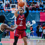Franger Pirela deslumbra en el tabloncillo con Freseros de Irapuato