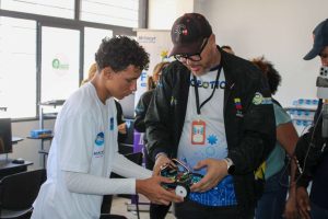 Inauguran núcleo de robótica creativa en el Centro de Participación Popular en Maracaibo