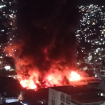 Bomberos de Caracas combatieron incendio de gran magnitud en zona industrial de El Llanito