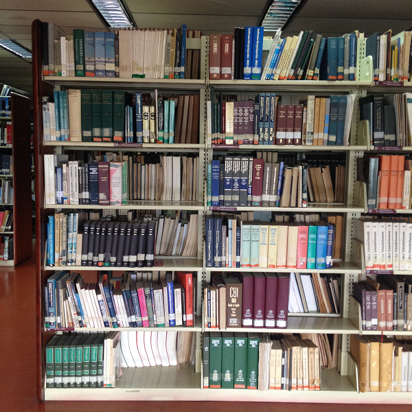 Libros a resguardo - Últimas Noticias