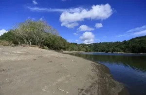 Más de medio millón de personas enfrentan racionamiento de agua en Puerto Rico por histórica sequía