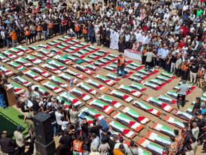 Masivo funeral en Gaza para 112 asesinados