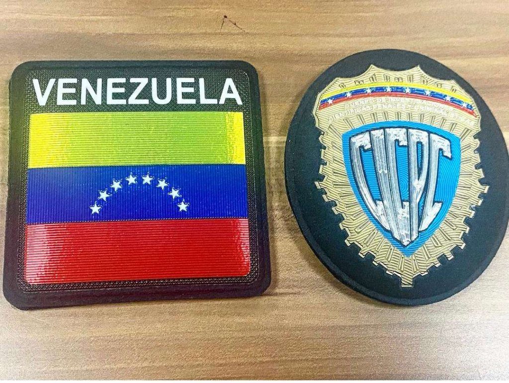 Pareja de robamotos usaba indumentaria policial