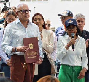 Presidenta (E) promulgó Ley del Régimen Especial de Arrendamiento