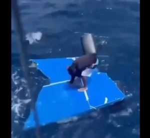 Rescatan a pescador tras cinco días a la deriva en costas de Higuerote