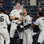 Yankees remontan con 2 outs en la 9na y superan 3-2 a Bravos en 10 innings tras larga lluvia
