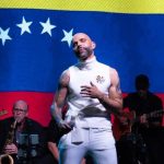 Gus Ormo conquista Miami con un concierto íntimo y pone rumbo a los Latin GRAMMY con “Alquimia”